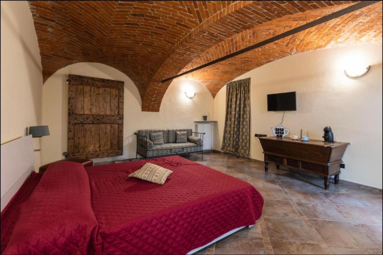 Bed and Breakfast Certe Notti Langhe Casa Furno Exteriér fotografie